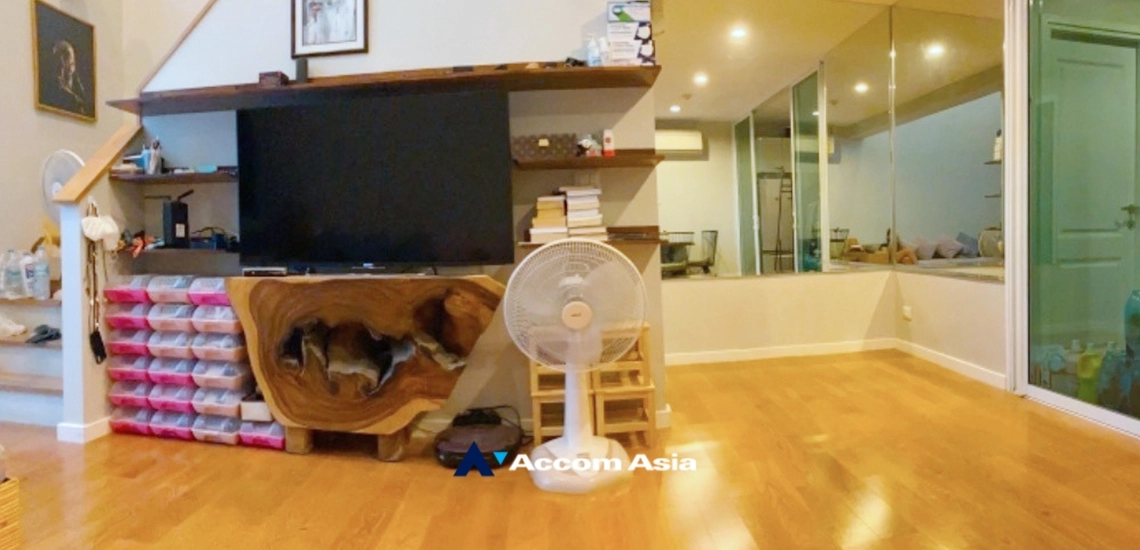  1  2 br Condominium For Sale in Sukhumvit ,Bangkok BTS Phrom Phong at Condolette Dwell Sukhumvit 26 AA34183