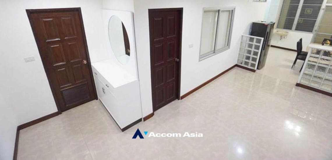 6  4 br Townhouse For Rent in Ratchadaphisek ,Bangkok MRT Rama 9 - MRT Thailand Cultural Center AA34187