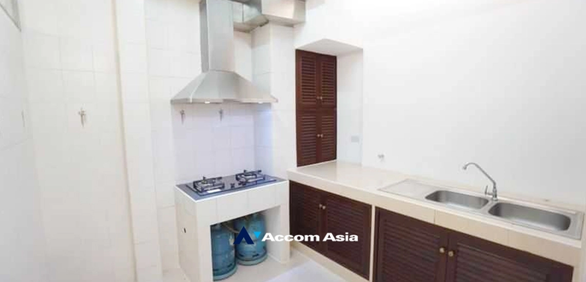 4  4 br Townhouse For Rent in Ratchadaphisek ,Bangkok MRT Rama 9 - MRT Thailand Cultural Center AA34187