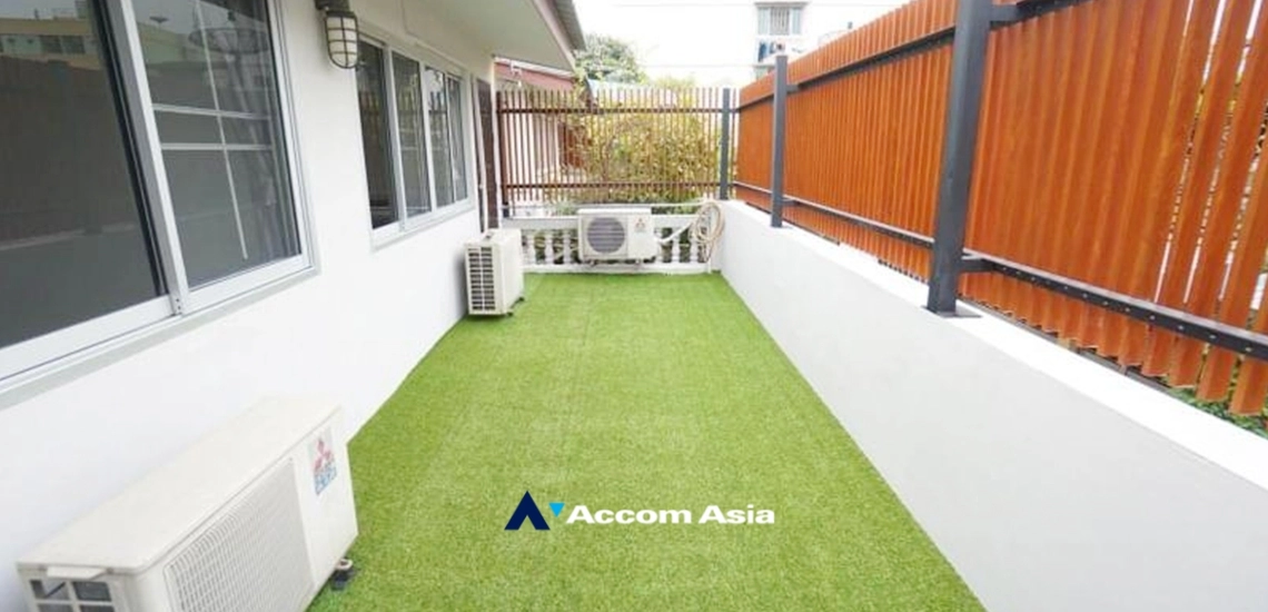16  4 br Townhouse For Rent in Ratchadaphisek ,Bangkok MRT Rama 9 - MRT Thailand Cultural Center AA34187
