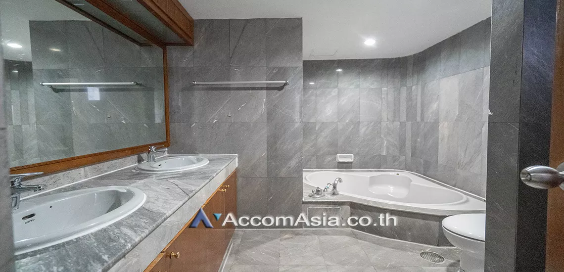 9  2 br Apartment for rent and sale in Sukhumvit ,Bangkok BTS Nana - MRT Sukhumvit at Private Environment Space 2025201