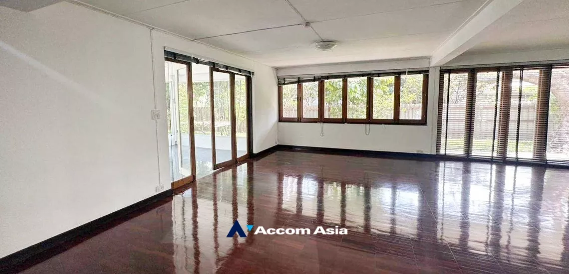 6  3 br House For Rent in Sukhumvit ,Bangkok BTS Thong Lo AA34210