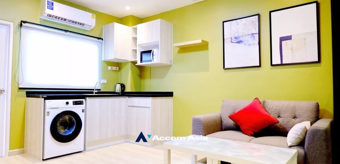  1  4 br Building For Rent in Silom ,Bangkok BTS Chong Nonsi AA34216