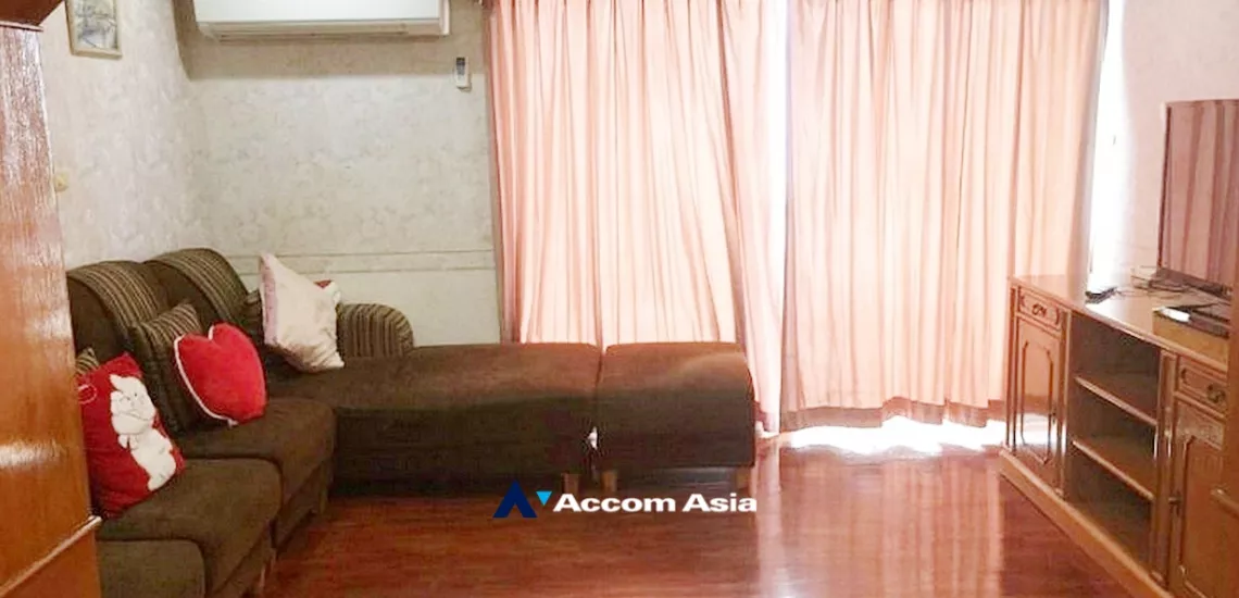 Master View Executive Place Condominium  2 Bedroom for Sale BTS Krung Thon Buri in Charoennakhon Bangkok