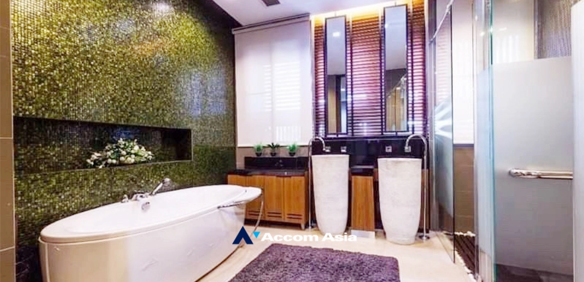 15  5 br House For Sale in Sukhumvit ,Bangkok BTS Phrom Phong AA34231