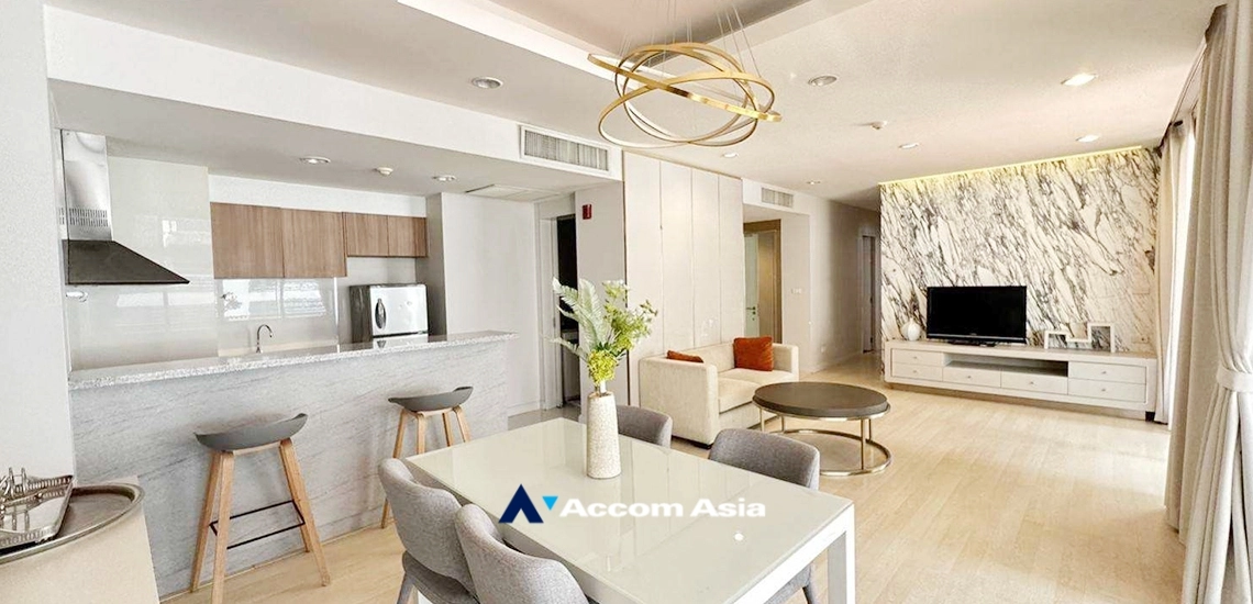 unit 2 Bedrooms  Apartment For Rent in Ploenchit, Bangkok  near BTS Ploenchit (AA34232)