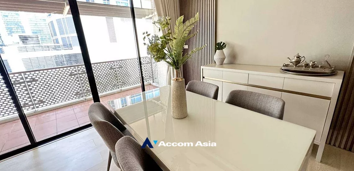  1  2 br Apartment For Rent in Ploenchit ,Bangkok BTS Ploenchit at Set on Landscape Court Yard AA34232