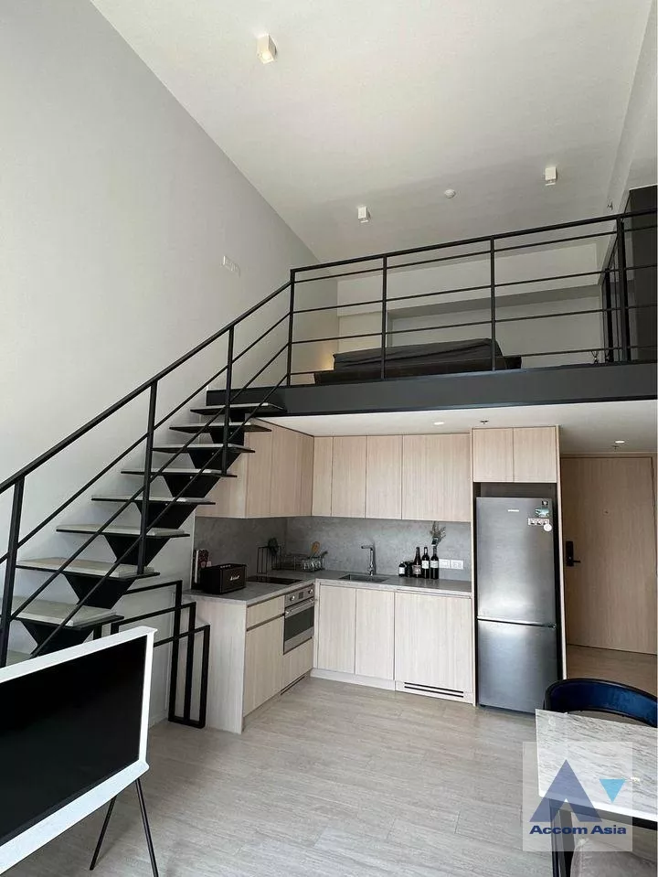 4  1 br Condominium for rent and sale in Silom ,Bangkok BTS Surasak at The Lofts Silom AA34246