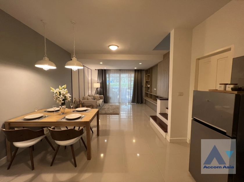 unitFully Furnished |  3 Bedrooms  Townhouse For Rent & Sale in Sukhumvit, Bangkok  near BTS On Nut (AA34259)