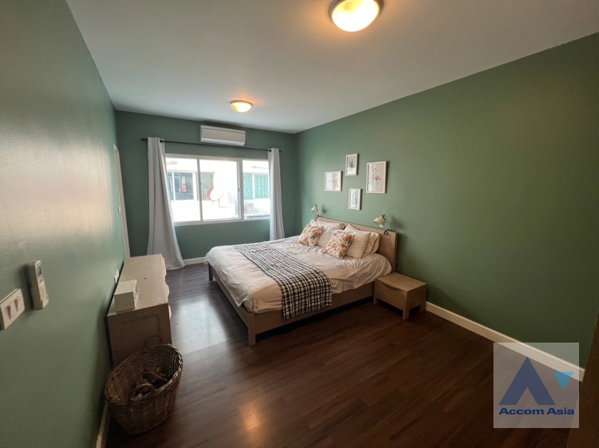 6  3 br Townhouse for rent and sale in Sukhumvit ,Bangkok BTS On Nut at Town Avenue Srinagarin AA34259