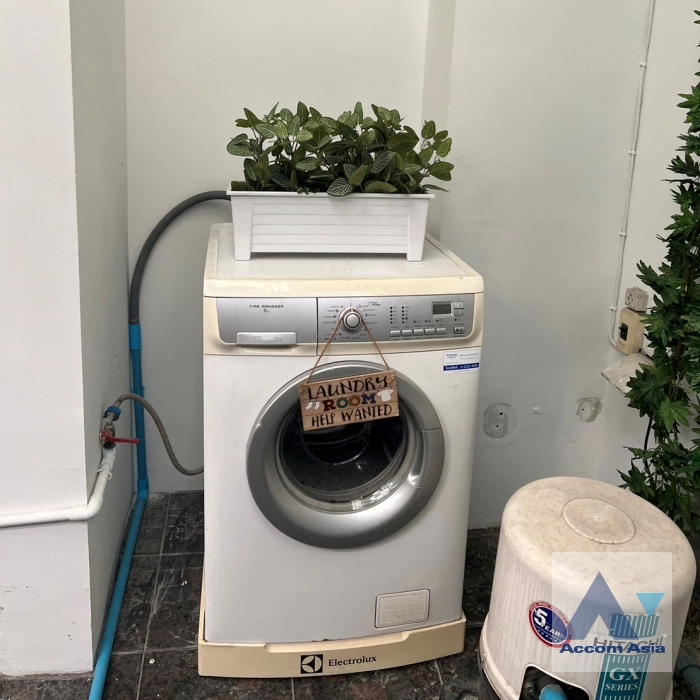 14  3 br Townhouse for rent and sale in Sukhumvit ,Bangkok BTS On Nut at Town Avenue Srinagarin AA34259