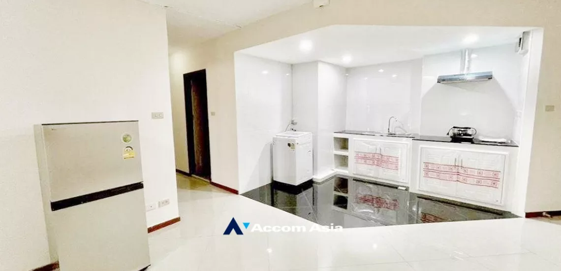  1  3 br Condominium For Rent in Sathorn ,Bangkok BRT Wat Dan at SV City Condominium AA34261