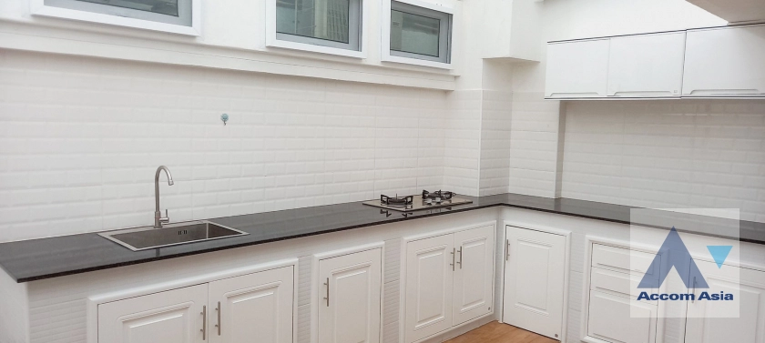 10  3 br Townhouse For Rent in Sukhumvit ,Bangkok BTS Thong Lo AA34265