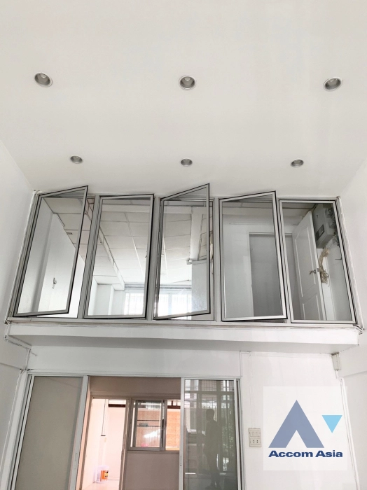 4  3 br Townhouse For Rent in Sukhumvit ,Bangkok BTS Thong Lo AA34265