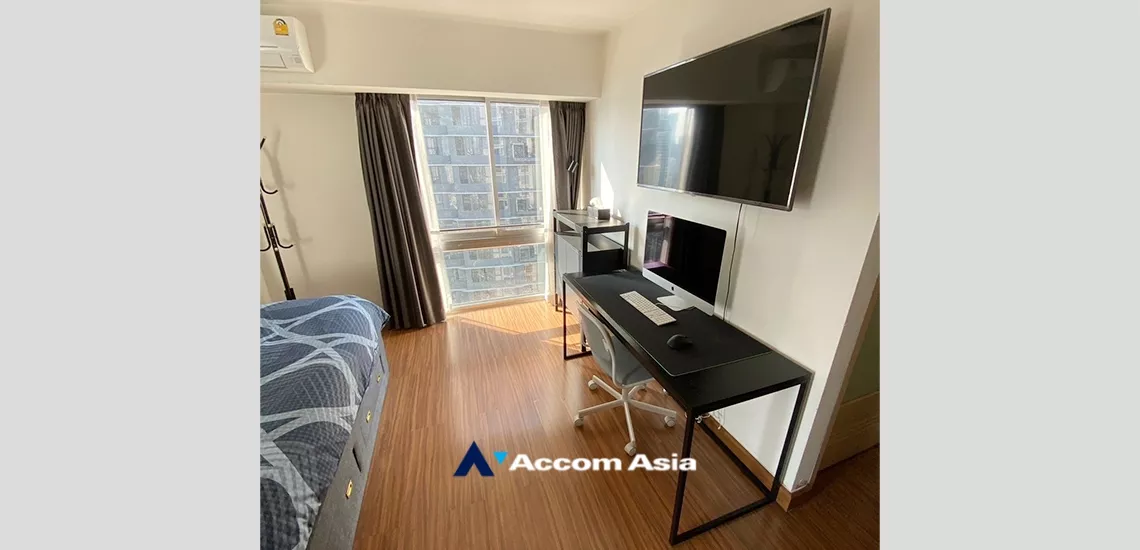 5  2 br Condominium For Sale in Ratchadaphisek ,Bangkok MRT Phetchaburi at My Resort Bangkok AA34276