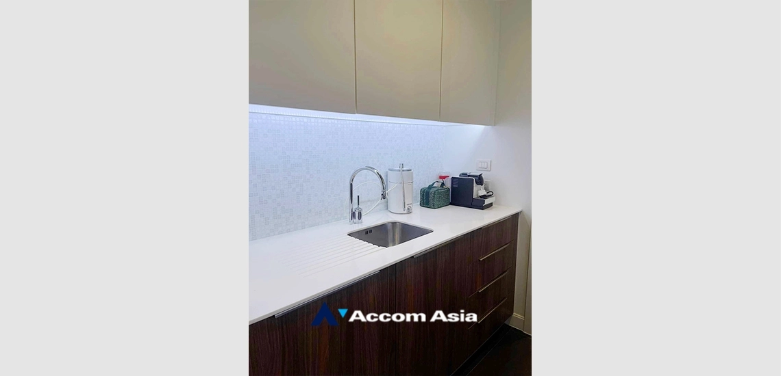 5  2 br Condominium For Rent in Ploenchit ,Bangkok BTS Ratchadamri - MRT Silom at 185 Rajadamri AA34277
