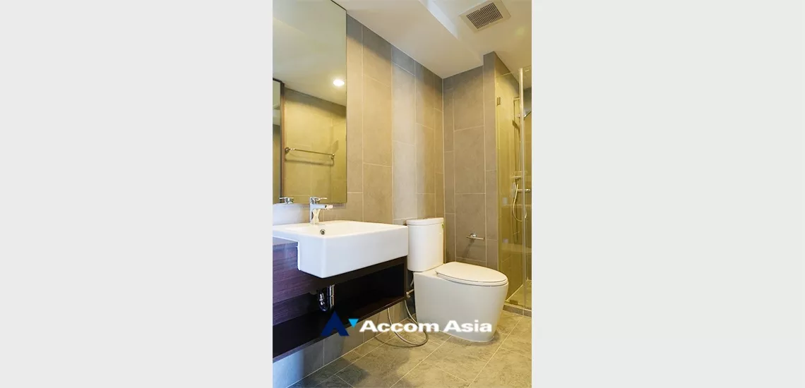 10  1 br Condominium For Sale in Sukhumvit ,Bangkok BTS Ekkamai at C Ekkamai AA34278