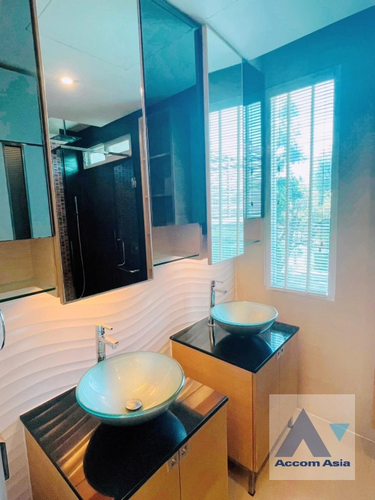 13  4 br House for rent and sale in Pattanakarn ,Bangkok  at Golden Nakara Onnut Motorway AA34286