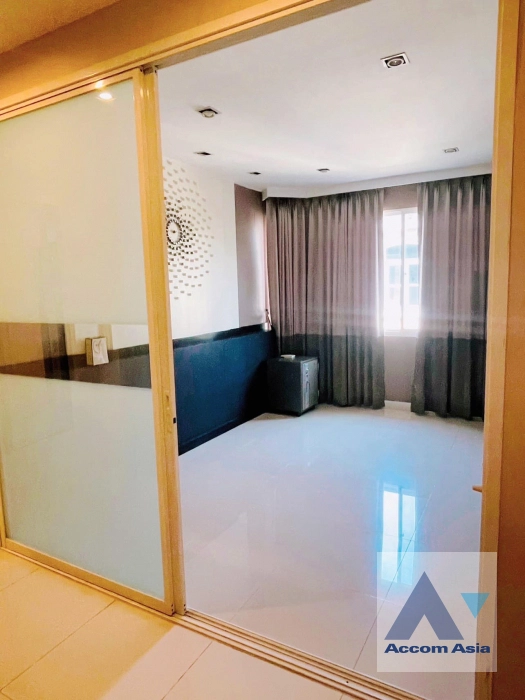 12  4 br House for rent and sale in Pattanakarn ,Bangkok  at Golden Nakara Onnut Motorway AA34286