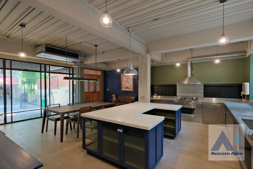 4  3 br House For Rent in Sukhumvit ,Bangkok BTS Thong Lo at Baan Klang Krung Thonglor AA34287