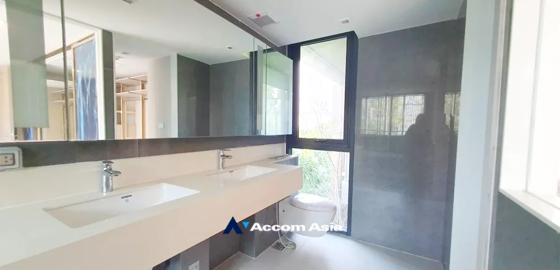 5  2 br Condominium For Sale in Sukhumvit ,Bangkok BTS Thong Lo at Urbitia Thonglor AA34299