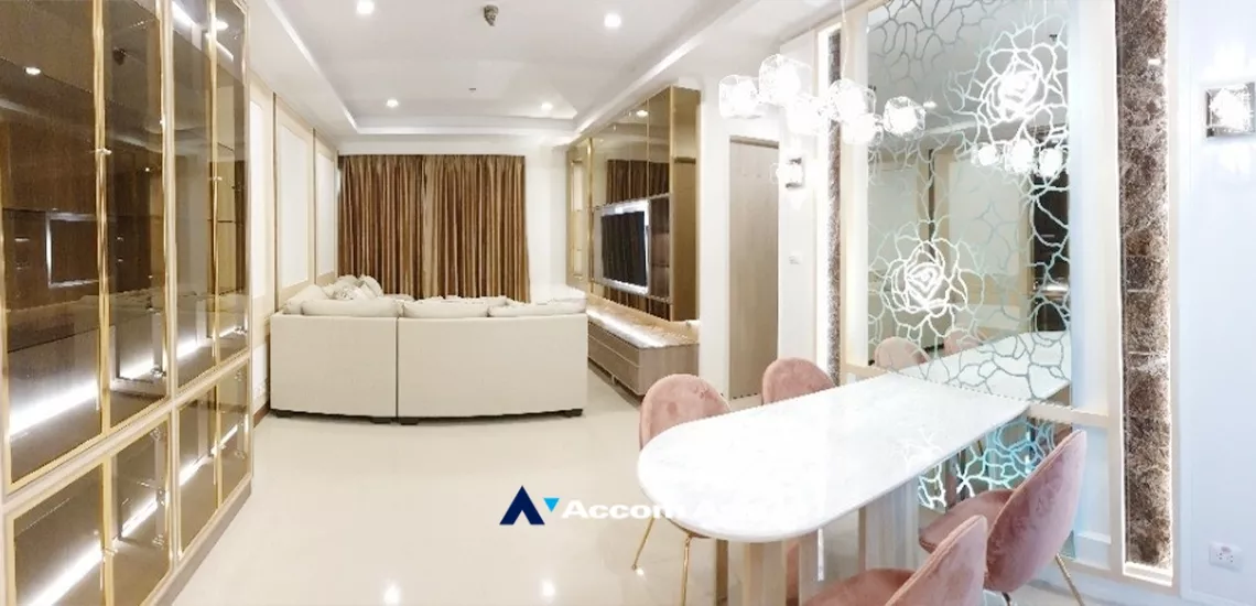 Supalai Elite Phayathai Condominium  2 Bedroom for Sale BTS Victory Monument in Phaholyothin Bangkok