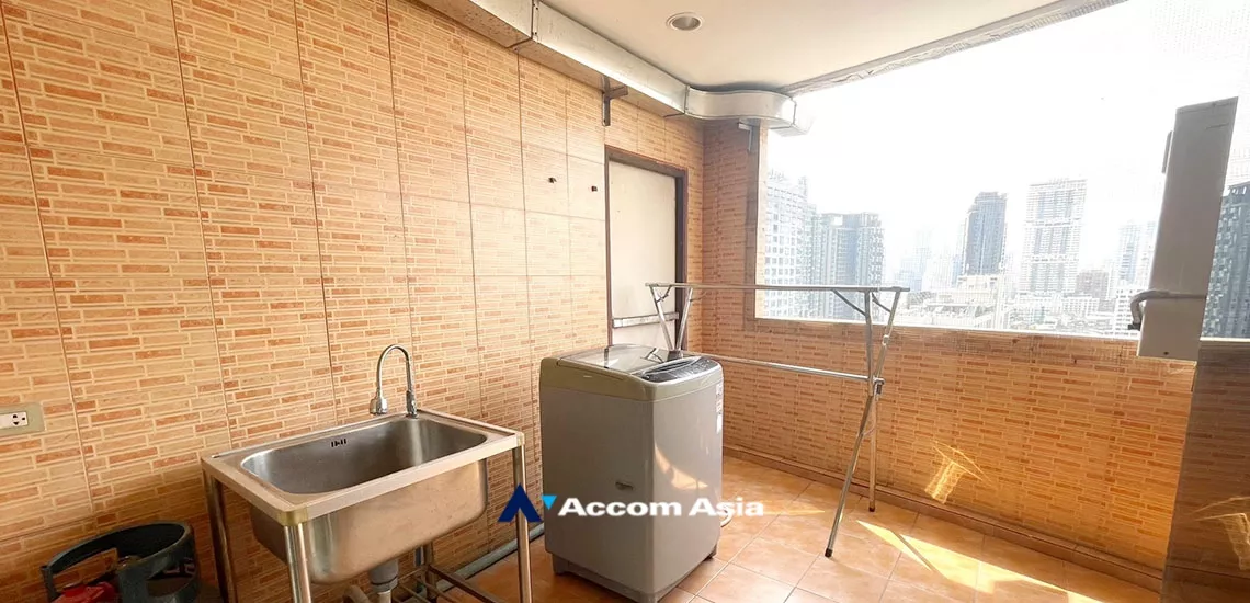 12  3 br Condominium For Rent in Sukhumvit ,Bangkok BTS Thong Lo at Fifty Fifth Tower AA34305
