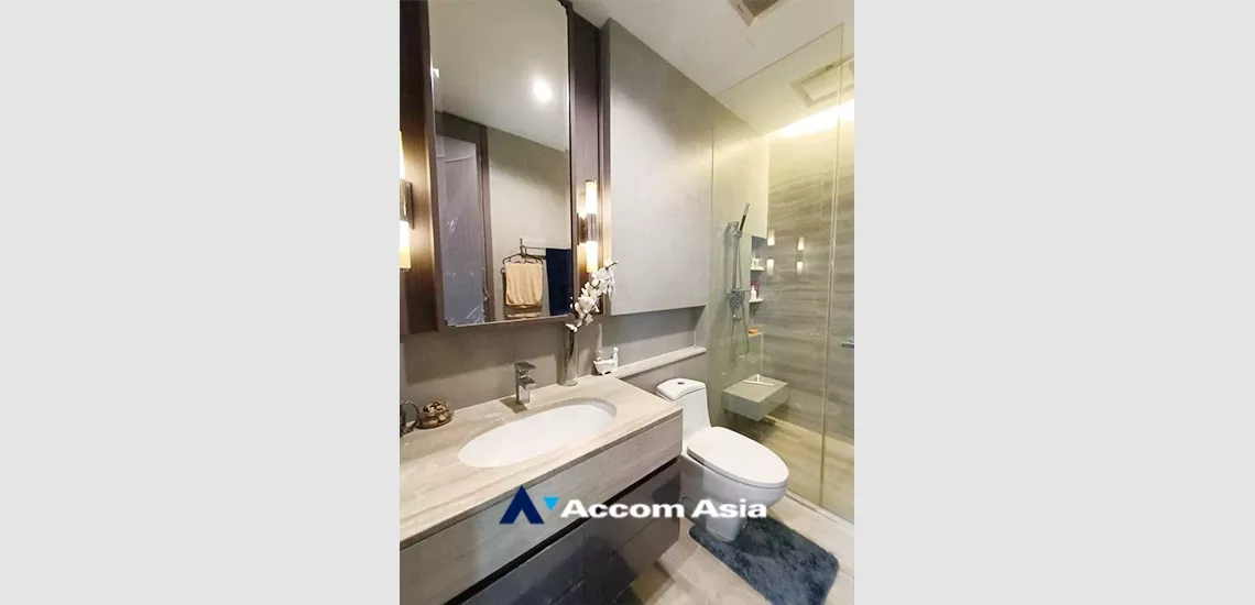 5  1 br Condominium for rent and sale in Silom ,Bangkok BTS Surasak at The Diplomat Sathorn AA34316