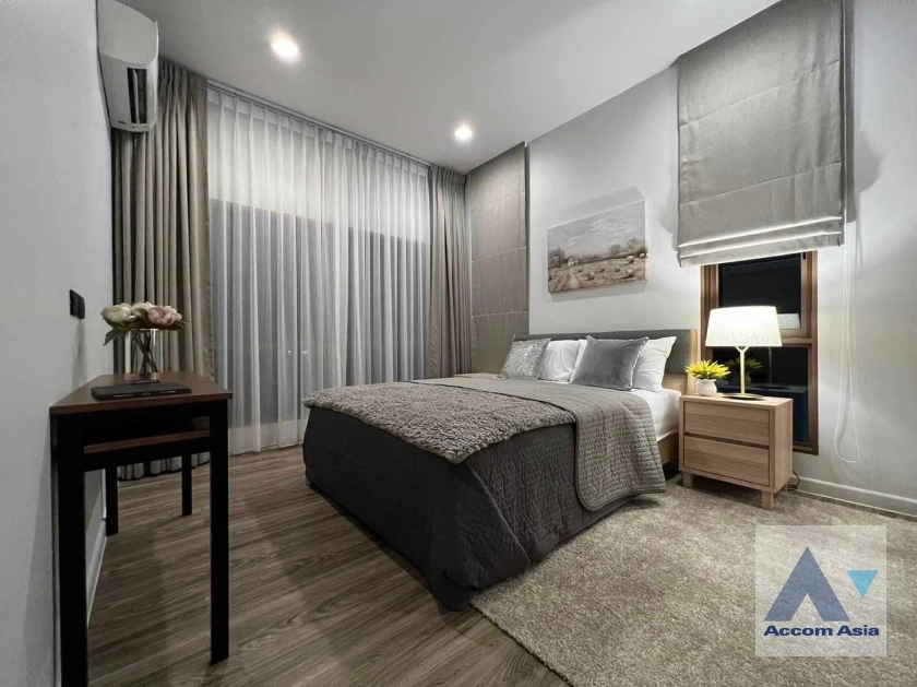 8  4 br House For Rent in Krungthep Kreetha ,Bangkok MRT Yaek Lam Sali at Burasiri Krungthep Kreetha AA34321