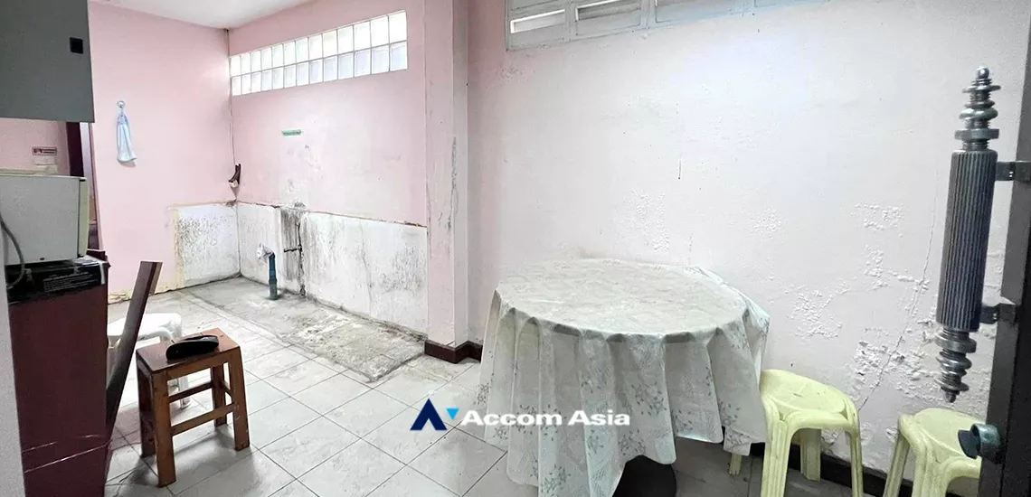 23  4 br House for rent and sale in ratchadapisek ,Bangkok BTS Thong Lo AA34374