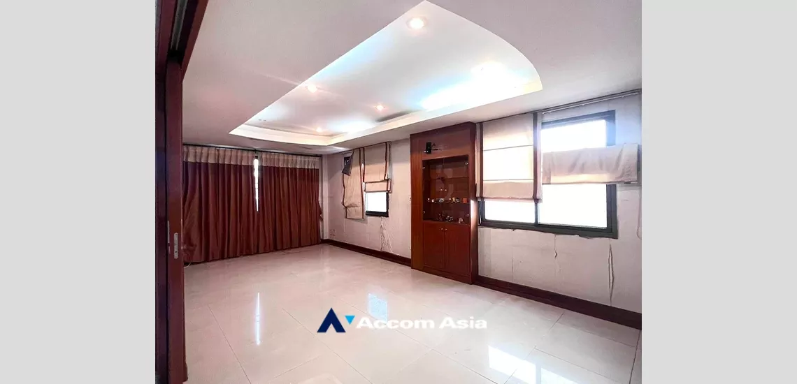 14  4 br House for rent and sale in ratchadapisek ,Bangkok BTS Thong Lo AA34374