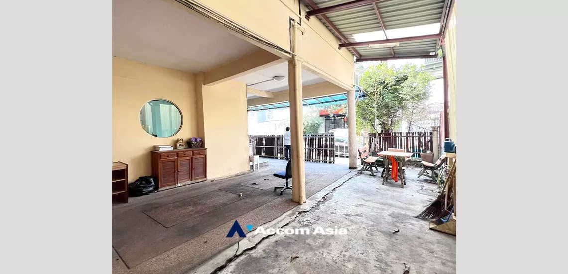 17  4 br House for rent and sale in Lat Phrao ,Bangkok BTS Thong Lo AA34374
