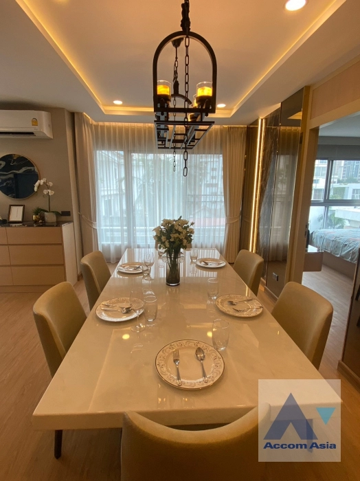 unit 3 Bedrooms  Condominium For Rent & Sale in Ploenchit, Bangkok  near BTS Ploenchit (AA34379)