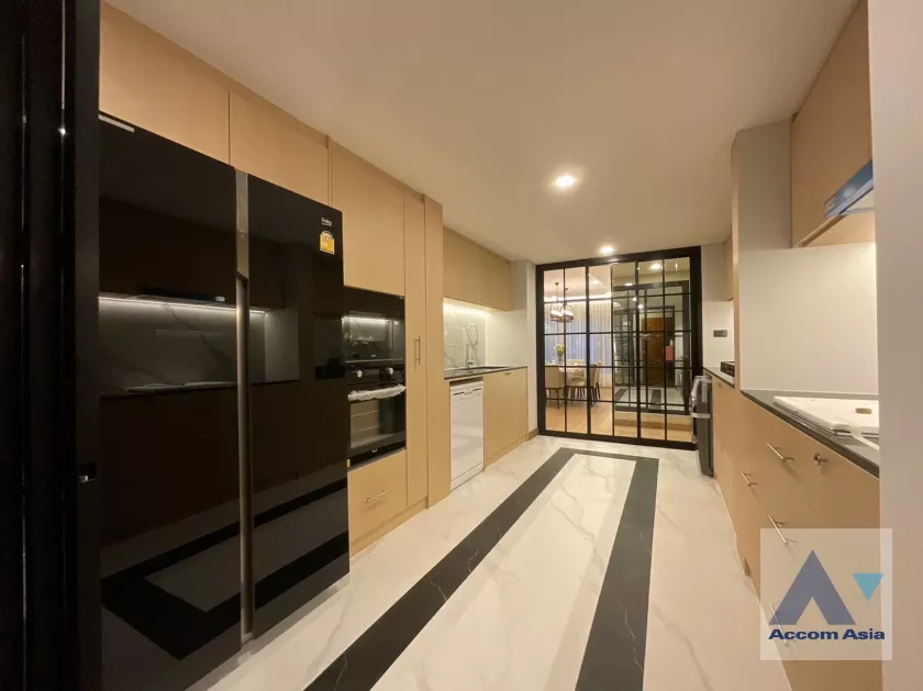 4  3 br Condominium for rent and sale in Ploenchit ,Bangkok BTS Ploenchit at Navin Court AA34379
