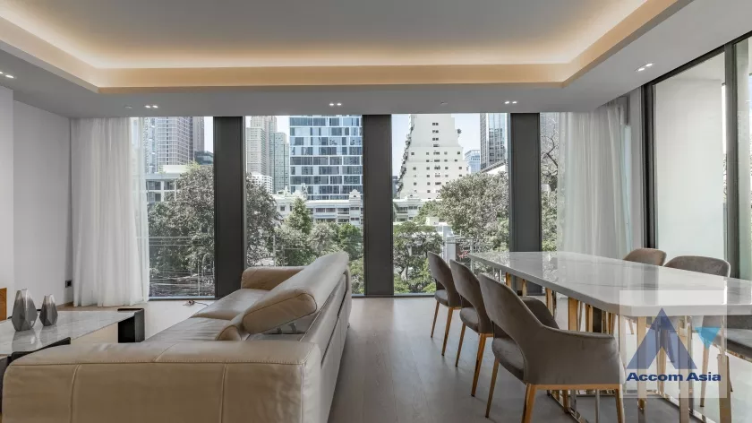  2 Bedrooms  Condominium For Rent & Sale in Ploenchit, Bangkok  near BTS Ploenchit (AA34393)