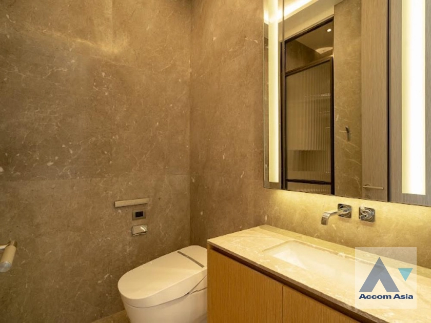 14  2 br Condominium For Sale in Ploenchit ,Bangkok BTS Chitlom at Scope Langsuan AA34397