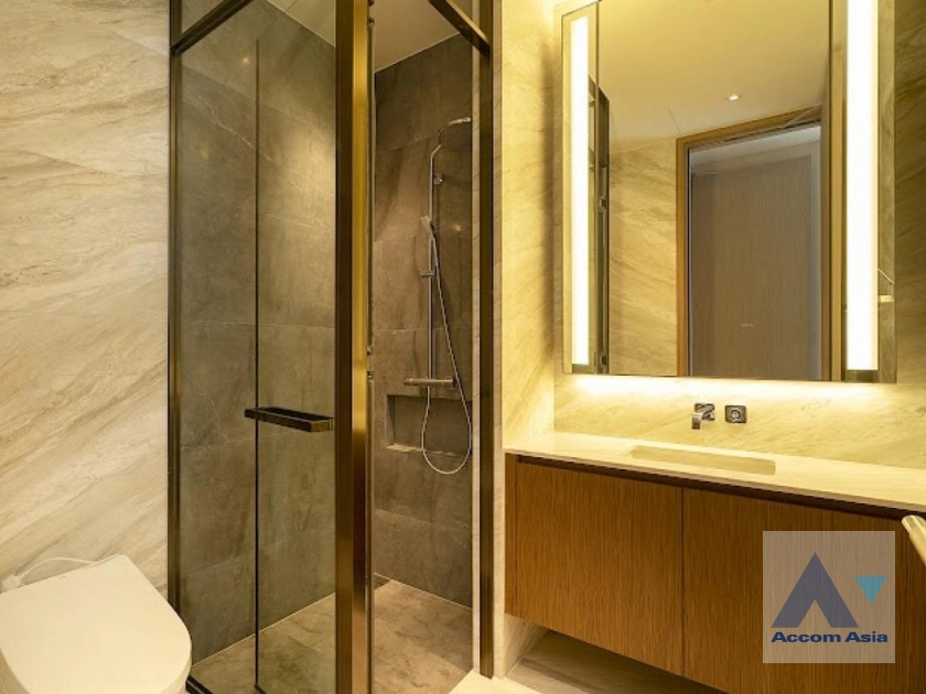 21  2 br Condominium For Sale in Ploenchit ,Bangkok BTS Chitlom at Scope Langsuan AA34397