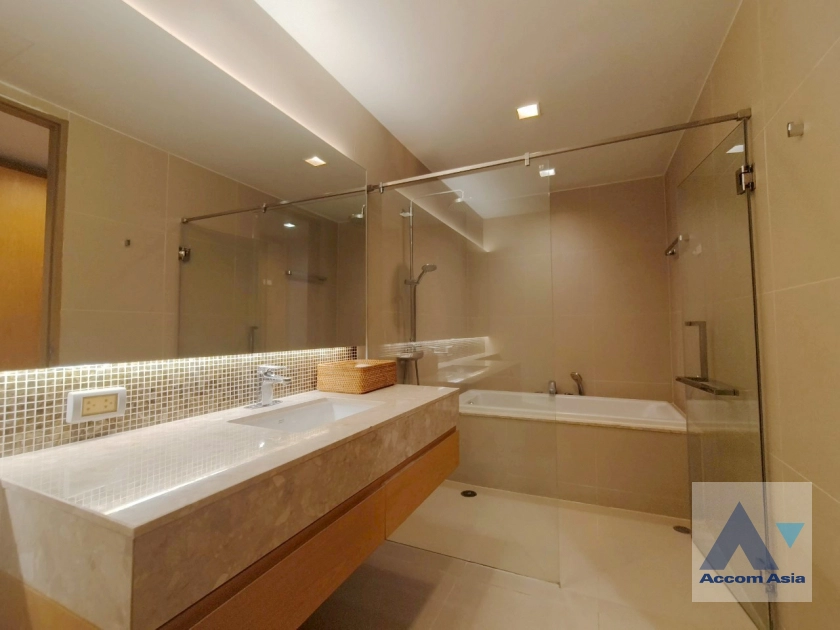 11  2 br Apartment For Rent in Sukhumvit ,Bangkok BTS Asok - MRT Sukhumvit at Amazing brand new and Modern AA34400