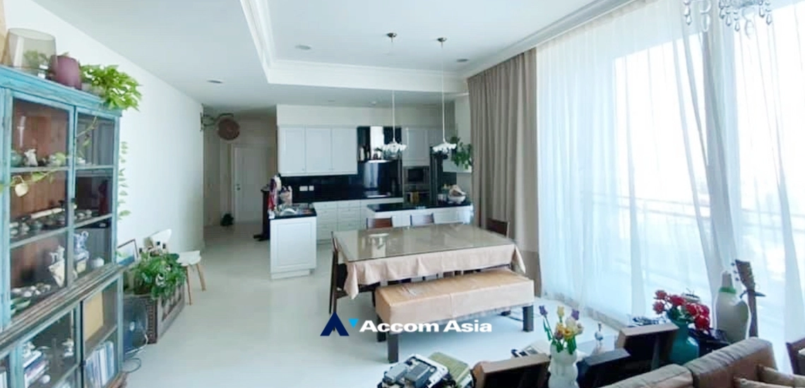 2 Bedrooms  Condominium For Sale in Sukhumvit, Bangkok  near BTS Phrom Phong (AA34409)