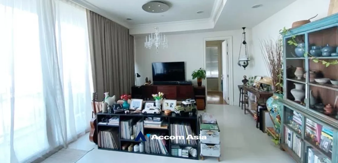  2 Bedrooms  Condominium For Sale in Sukhumvit, Bangkok  near BTS Phrom Phong (AA34409)