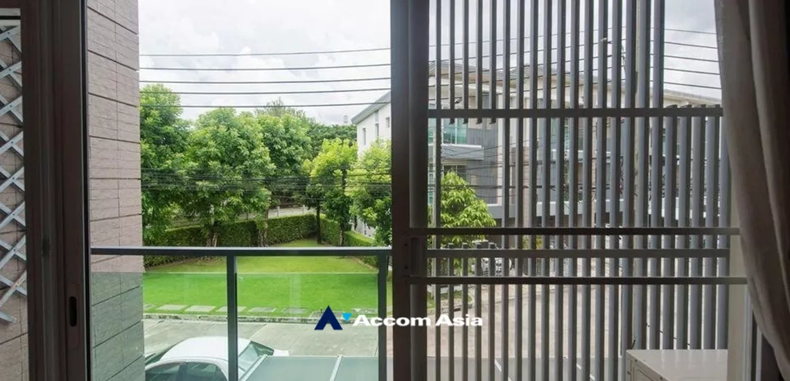9  3 br Townhouse for rent and sale in  ,Bangkok BTS On Nut at Town Avenue Srinagarin AA34410