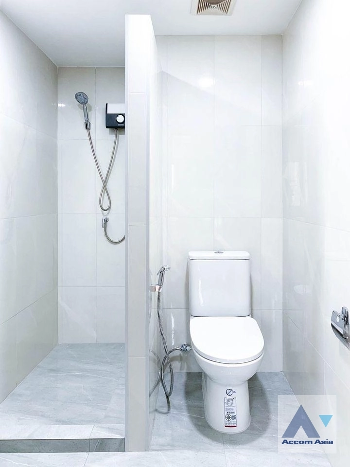 6  2 br Condominium For Sale in Sukhumvit ,Bangkok BTS Nana at Saranjai mansion AA34412