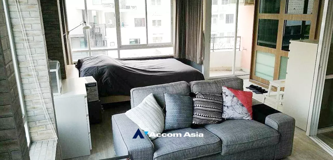Surawong City Resort Condominium  1 Bedroom for Sale MRT Sam Yan in Silom Bangkok