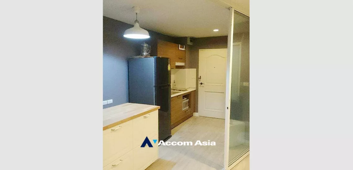 5  1 br Condominium For Sale in Silom ,Bangkok BTS Chong Nonsi - MRT Sam Yan at Surawong City Resort AA34416