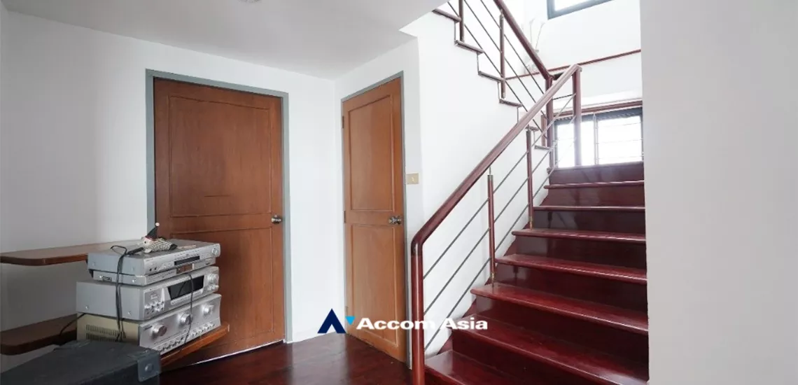 5  5 br Condominium For Sale in Bang Na ,Bangkok BTS Bang Na at Thana City Prestige AA34418