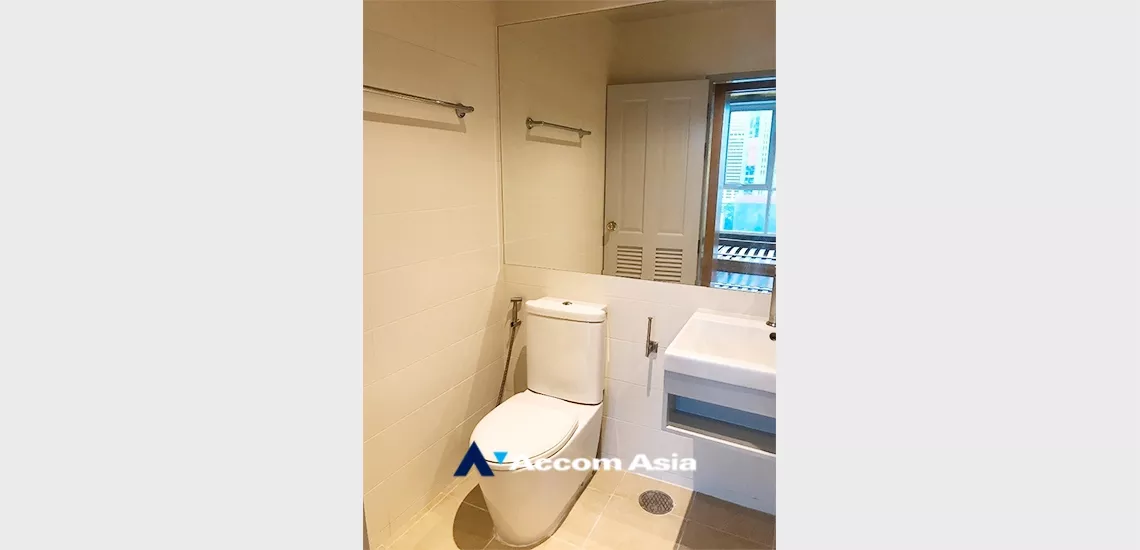 5  2 br Condominium For Sale in Sathorn ,Bangkok BRT Thanon Chan at The Complete Narathiwas AA34424