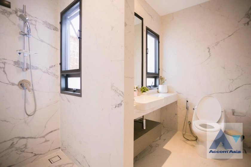 37  3 br House for rent and sale in Lat Phrao ,Bangkok  at The Gentry Ekamai - Ladprao AA34434