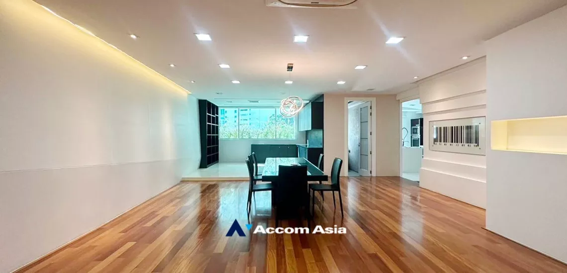  3 Bedrooms  Apartment For Rent in Sukhumvit, Bangkok  near BTS Asok - MRT Sukhumvit (AA34435)