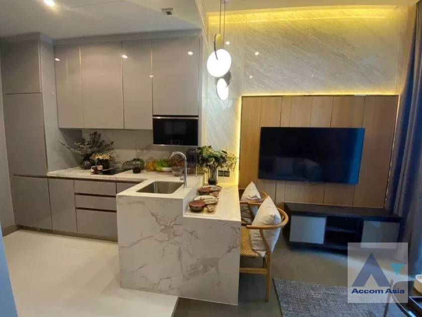 4  1 br Condominium for rent and sale in Ratchadaphisek ,Bangkok BTS Asok - MRT Phetchaburi at The Esse At Singha Complex AA34443