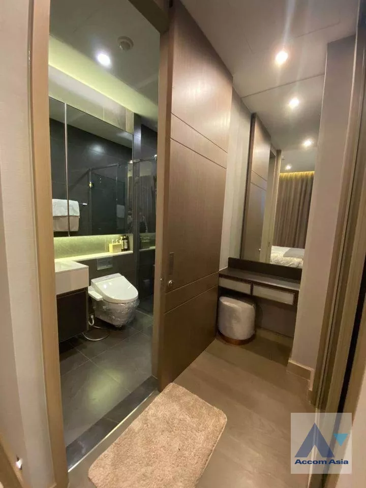 11  1 br Condominium for rent and sale in Ratchadaphisek ,Bangkok BTS Asok - MRT Phetchaburi at The Esse At Singha Complex AA34443